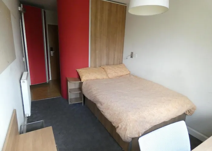 Newington Court Hostel London